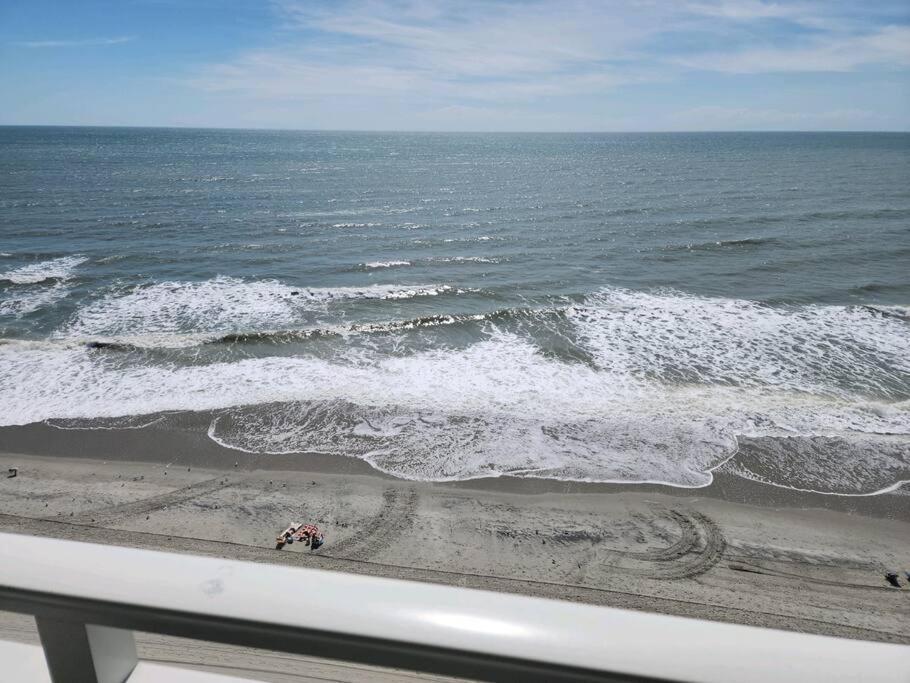 Апартаменти Oceanfront Efficiency T1104 Мертл-Біч Екстер'єр фото